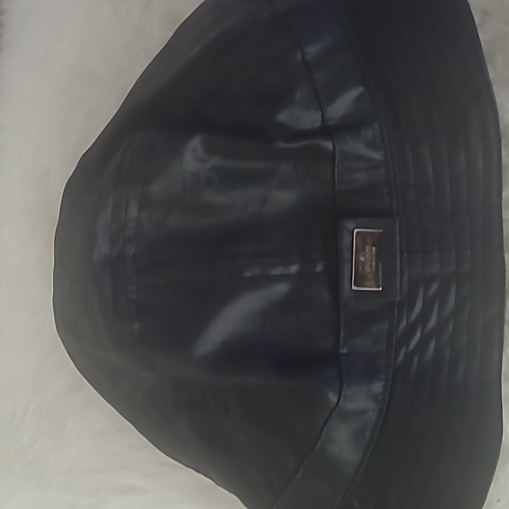 🎇GUCCI Bucket Hat✨ - Picture 6 of 7
